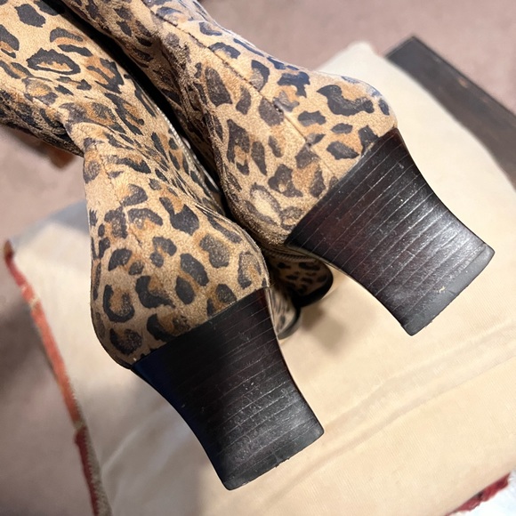 SOLD!! 8.5 Vintage y2k sueded cheetah leather chunky stacked square heeled boots - Picture 5 of 13
